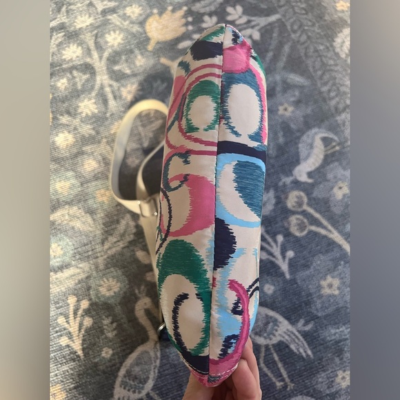 Coach Scribble IKAT Logo multi colored on tan background Crossbody Bag - Picture 5 of 11